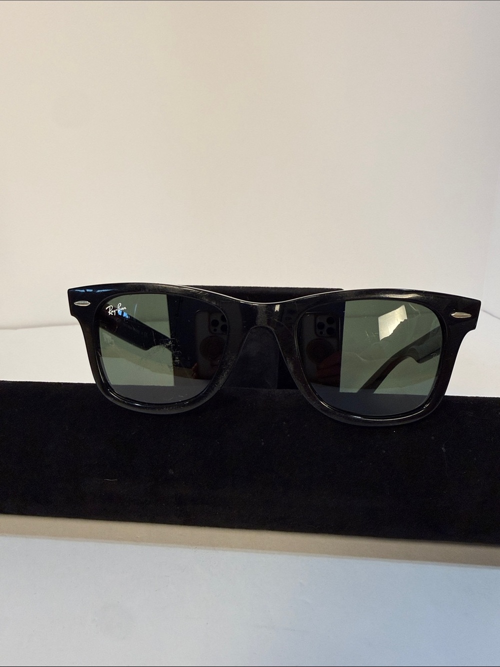 Vintage Ray-Ban Black Wayfarer Sunglasses with Green Lenses - Picture 7 of 16